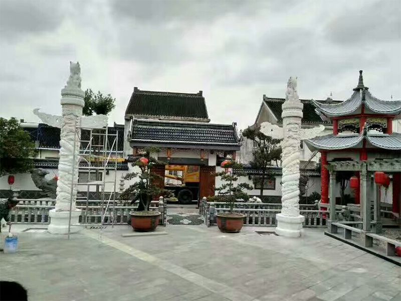 石雕华表柱