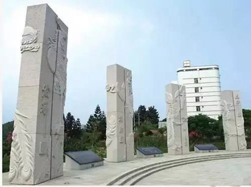 石雕文化柱