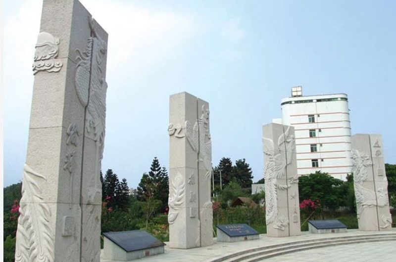 广场文化柱