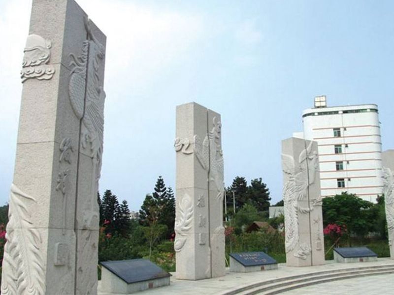 广场文化柱