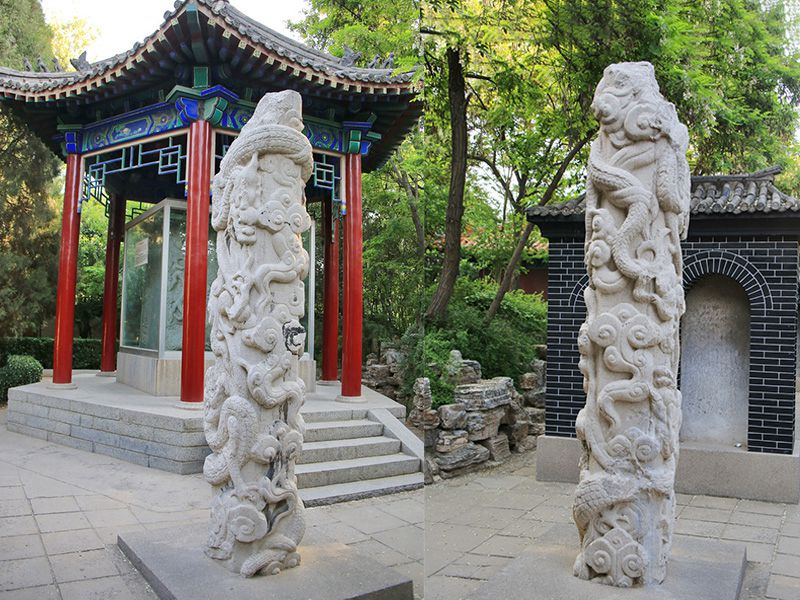 景区石柱子
